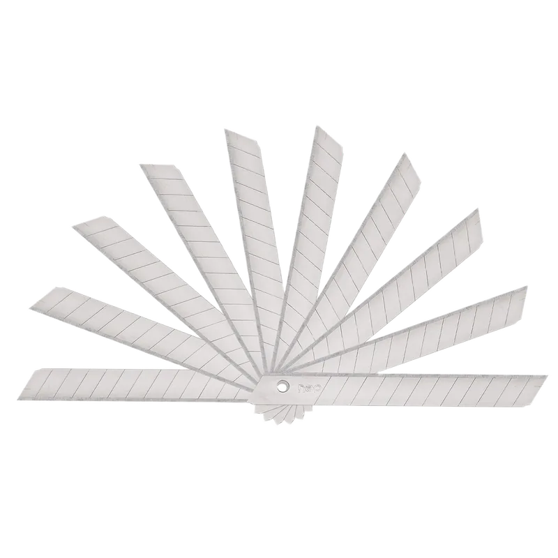 Deli Paper Cutter Blade E2012 1 Tube 9 mm Silver